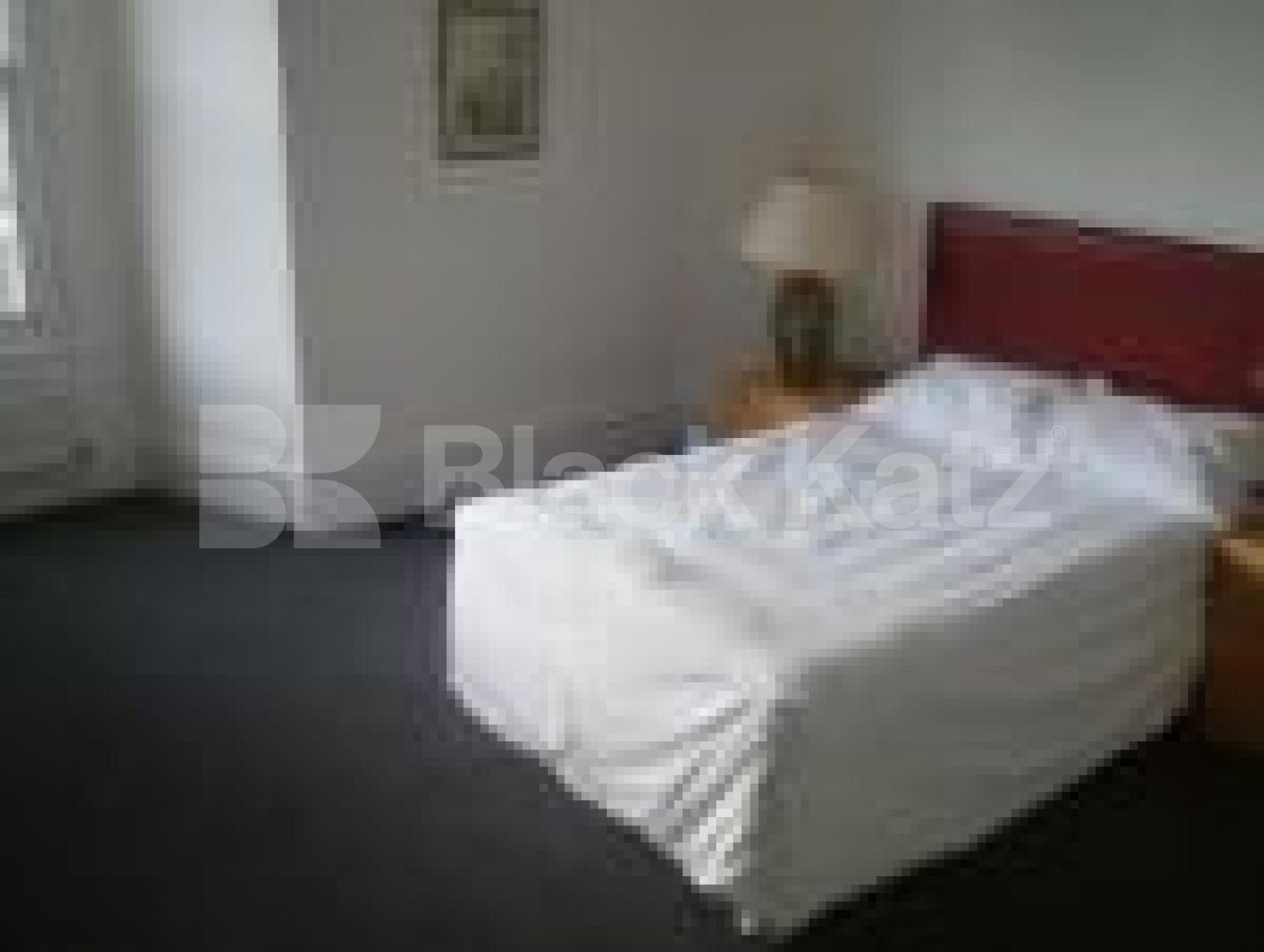 			New Instrction, 2 Bedroom, 1 bath, 1 reception Flat			 Doughty Street, HOLBORN